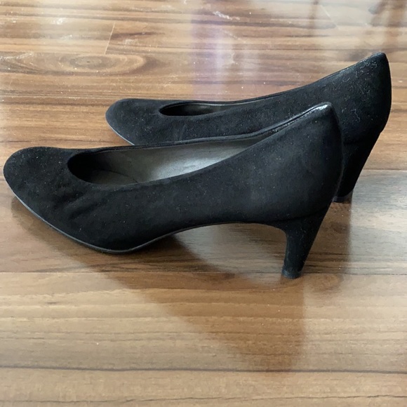Stuart Weitzman suede heels women 6.5 - Picture 3 of 7